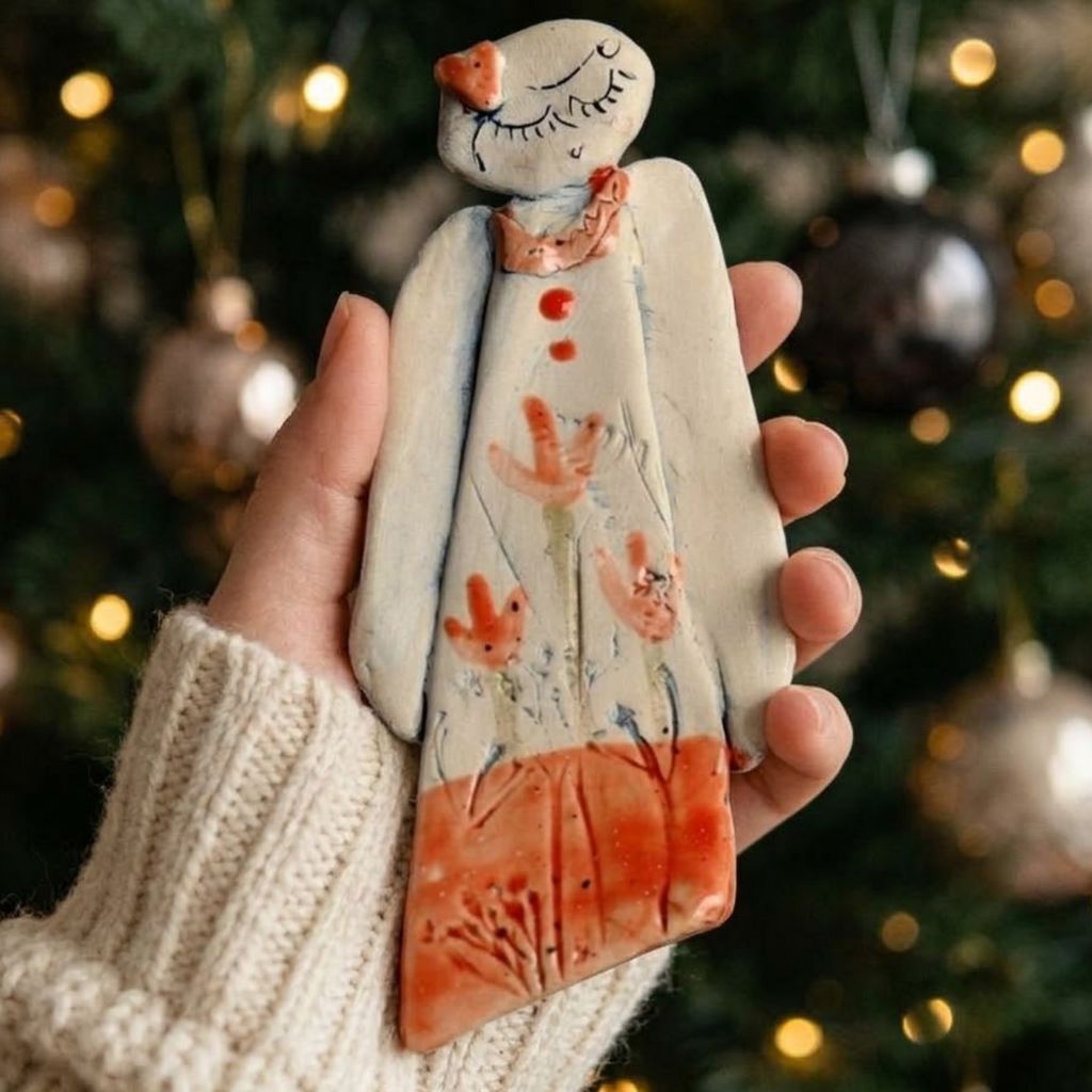Hanging angel long M