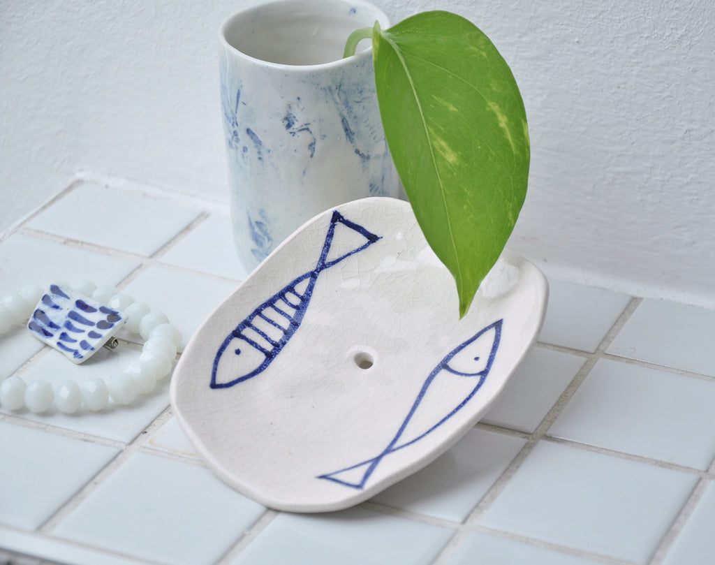 Fish soap dish oval limit pcs